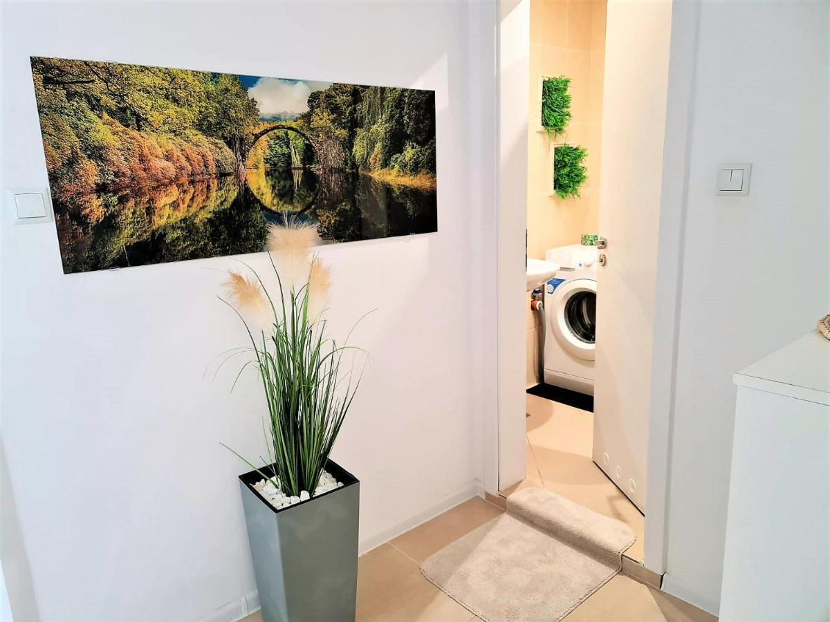 Ferienwohnung Little Treasure By The Sea Pomorie Exterior foto